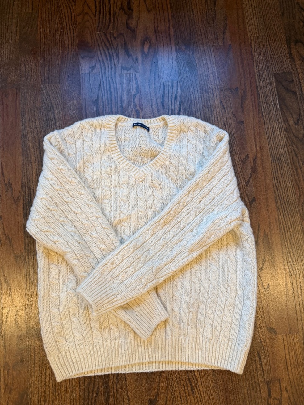 Brandy Melville off white sweater